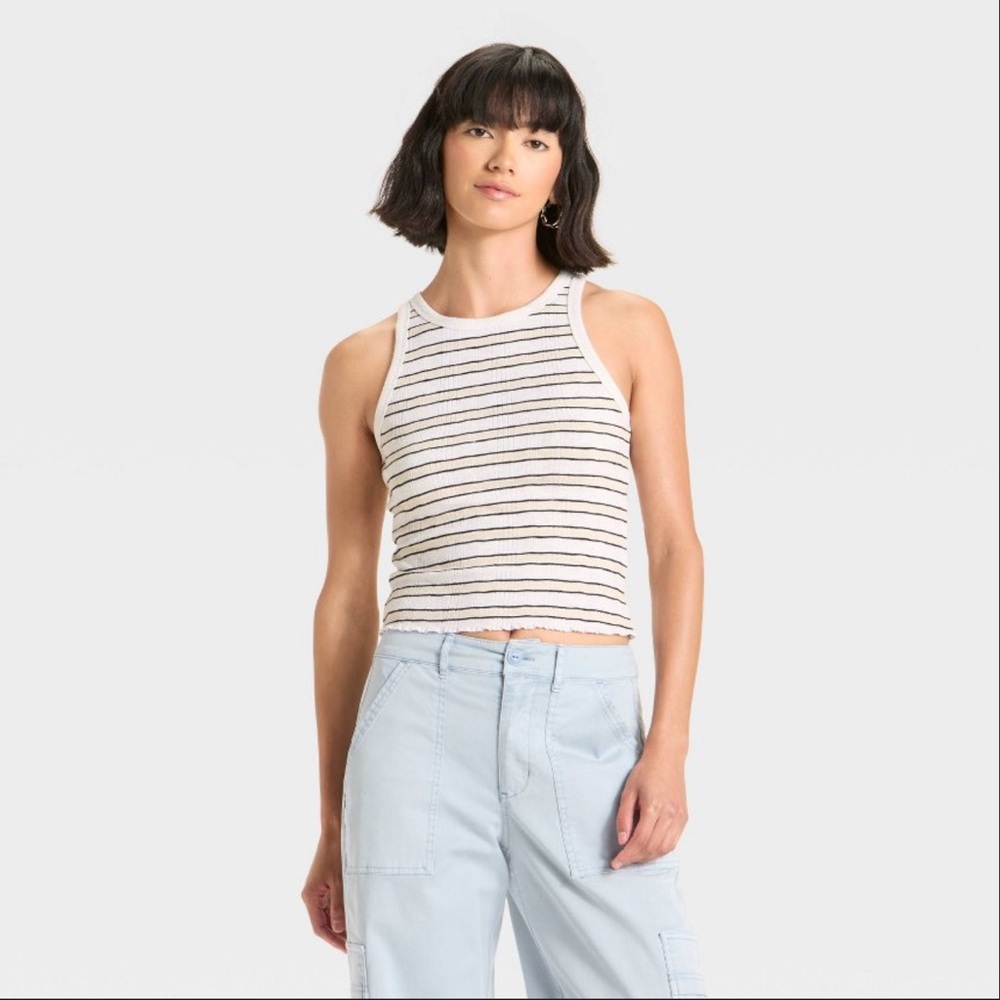 Universal thread cropped tank top